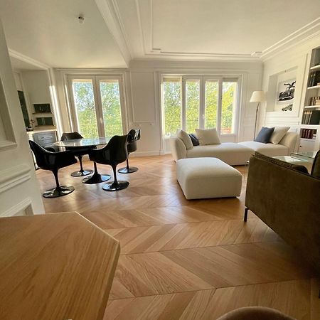 나르본 Apparemment Niche Dans Les Arbres 아파트 외부 사진